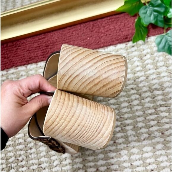 PAIGE Jules Crisscross Platform Sandals in Leopard Print 6.5 - Picture 9 of 10